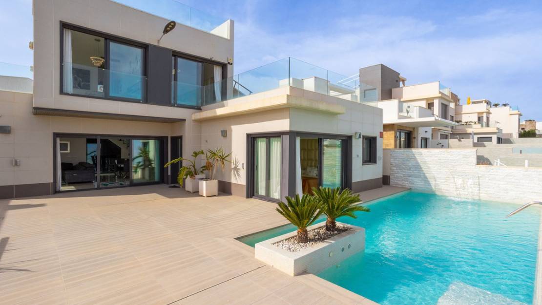 Venta - Chalet - San Miguel de Salinas - San Miguel de Salinas Centro