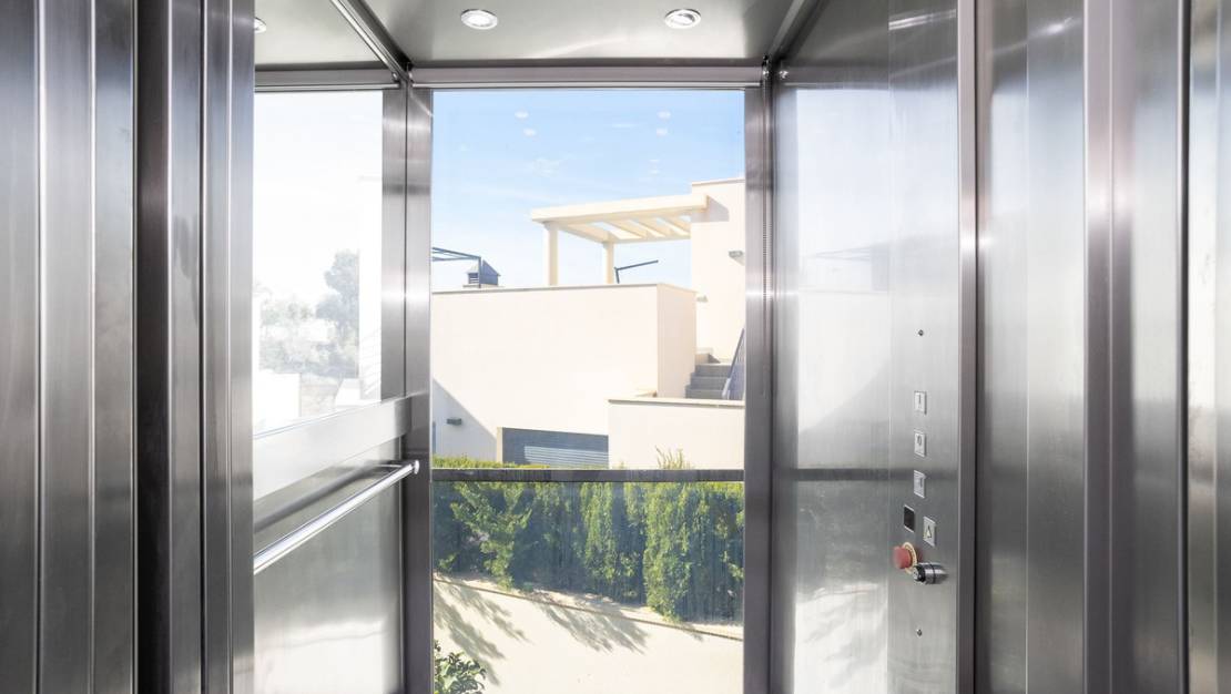 Venta - Chalet - San Miguel de Salinas - San Miguel de Salinas Centro