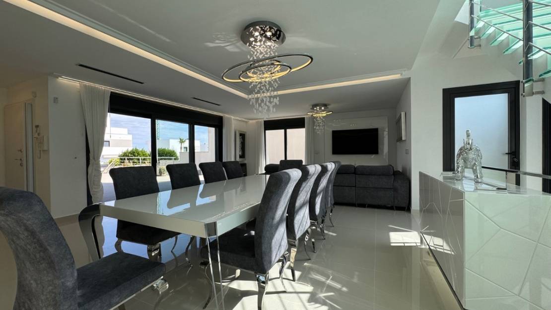 Venta - Chalet - San Miguel de Salinas - San Miguel de Salinas Centro