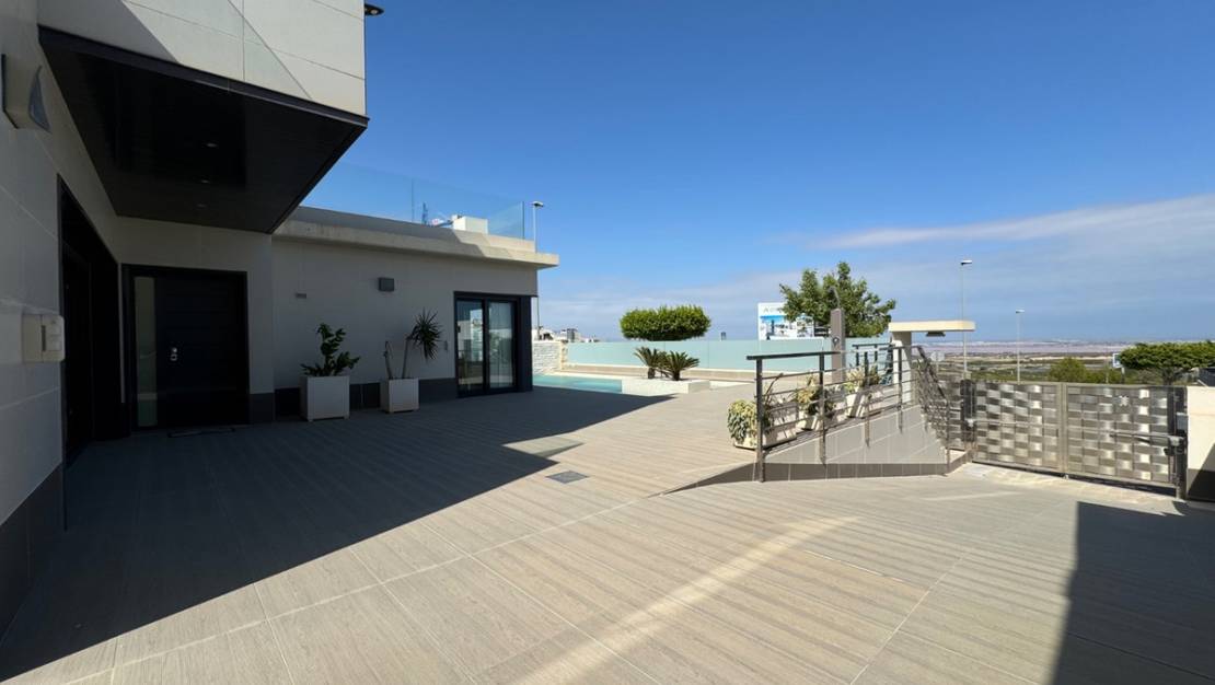 Venta - Chalet - San Miguel de Salinas - San Miguel de Salinas Centro