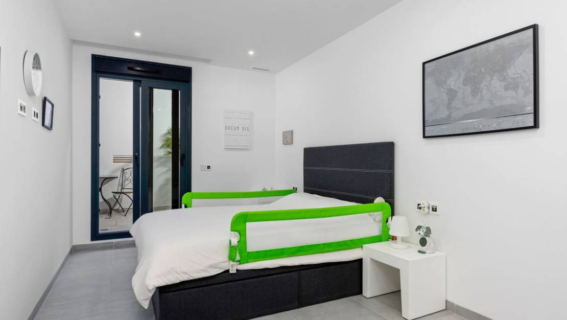 Venta - Chalet - San Miguel de Salinas - San Miguel de Salinas Centro