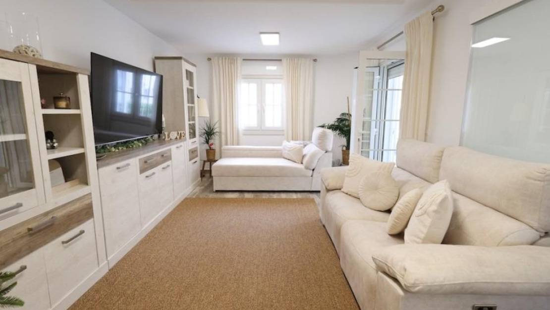 Venta - Chalet - San Miguel de Salinas - San Miguel de Salinas Centro