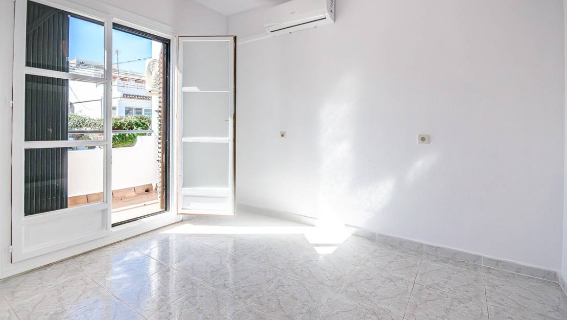 Venta - Chalet - San Miguel de Salinas - San Miguel de Salinas Centro