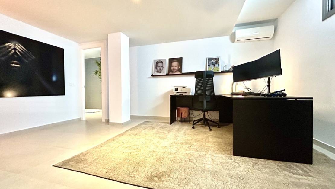 Venta - Chalet - San Miguel de Salinas - San Miguel de Salinas Centro