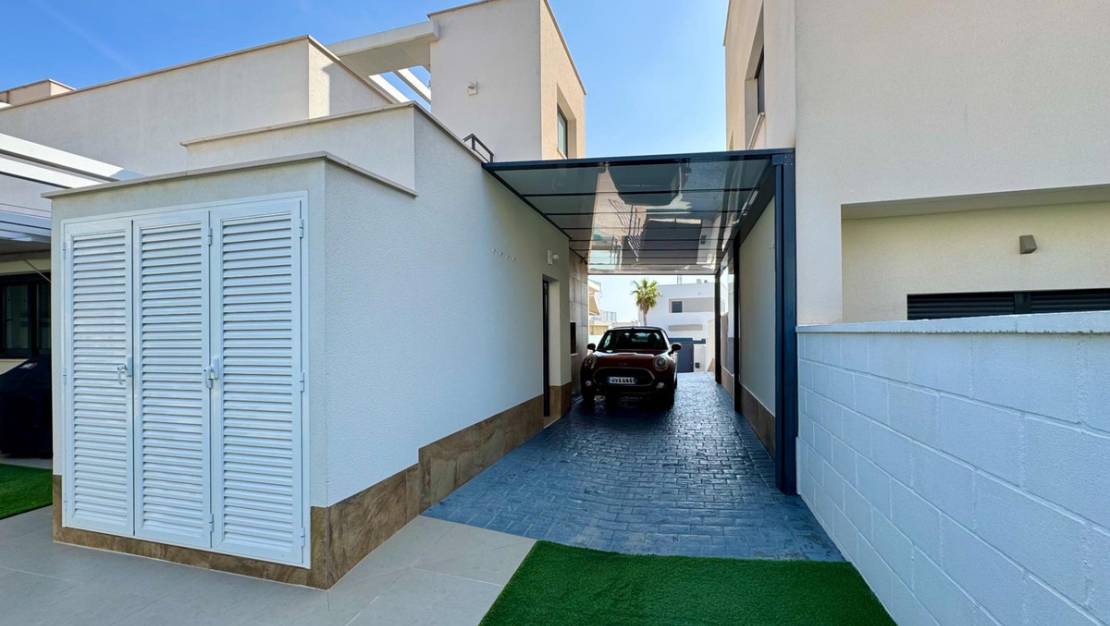 Venta - Chalet - San Miguel de Salinas - San Miguel de Salinas Centro