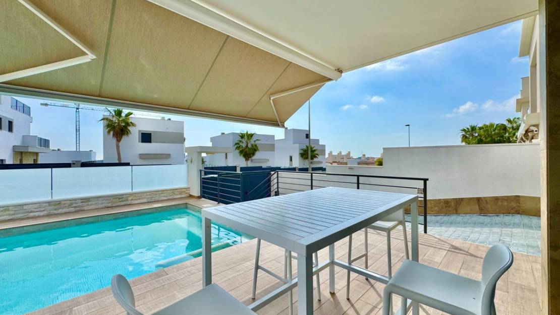 Venta - Chalet - San Miguel de Salinas - San Miguel de Salinas Centro