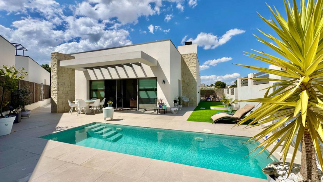 Venta - Chalet - San Miguel de Salinas - San Miguel de Salinas Centro