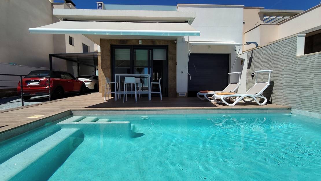 Venta - Chalet - San Miguel de Salinas - San Miguel de Salinas Centro