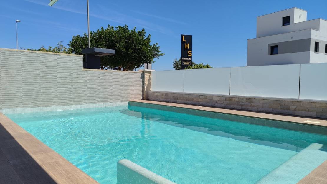 Venta - Chalet - San Miguel de Salinas - San Miguel de Salinas Centro