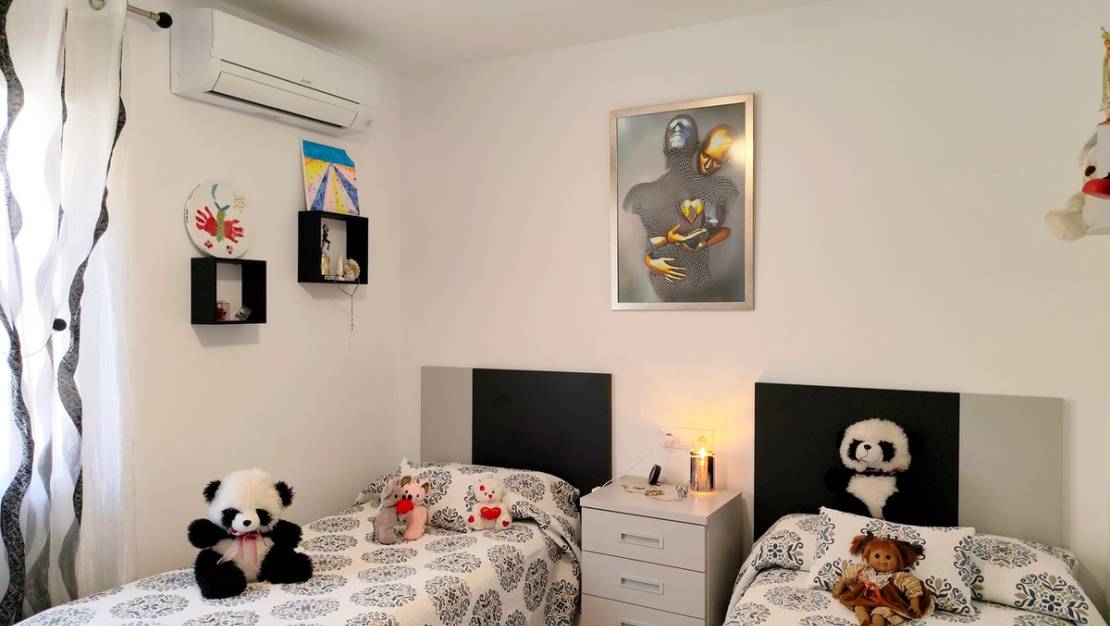 Venta - Chalet - San Miguel de Salinas - San Miguel de Salinas Centro