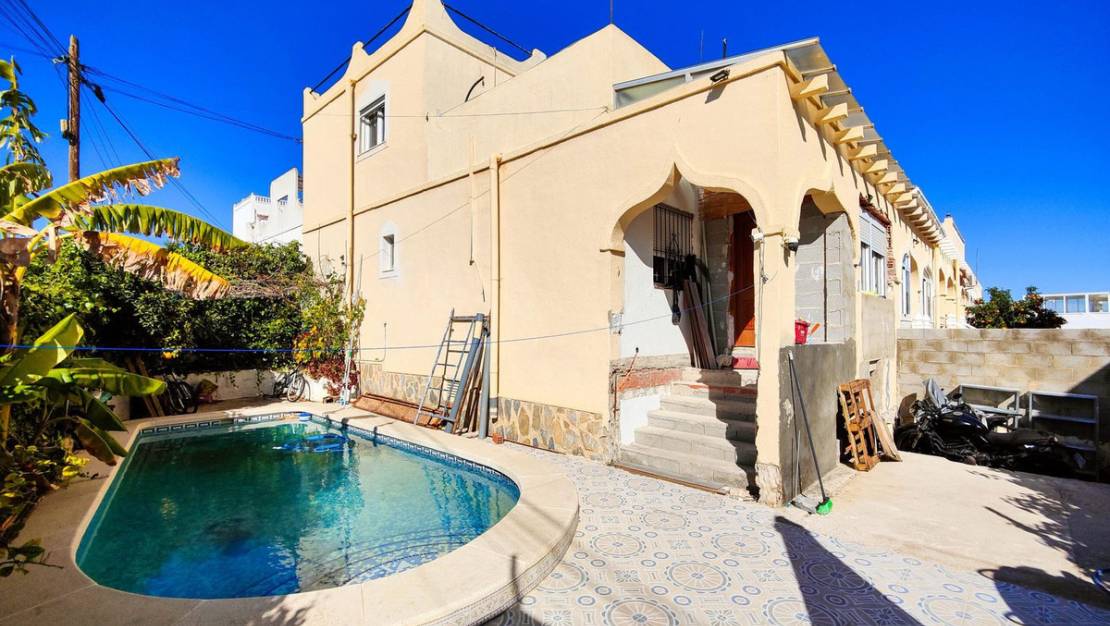 Venta - Chalet - San Miguel de Salinas - San Miguel de Salinas Centro