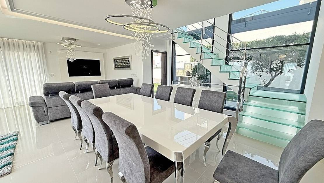 Venta - Chalet - San Miguel de Salinas - San Miguel de Salinas Centro