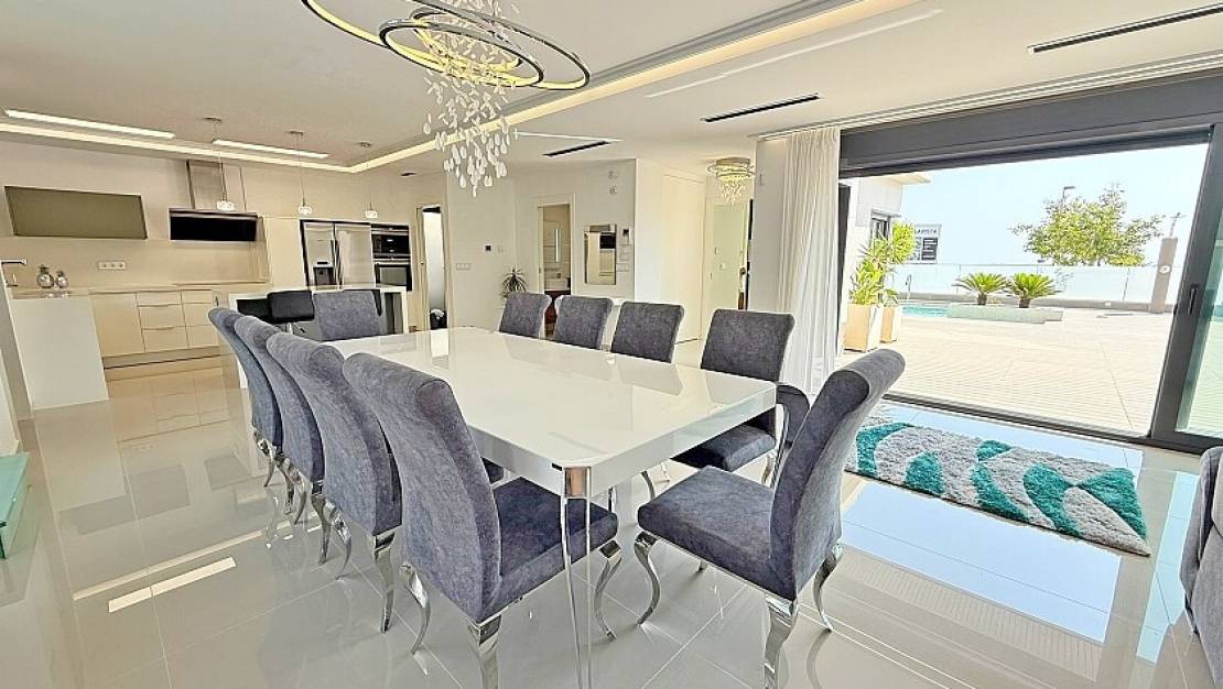 Venta - Chalet - San Miguel de Salinas - San Miguel de Salinas Centro