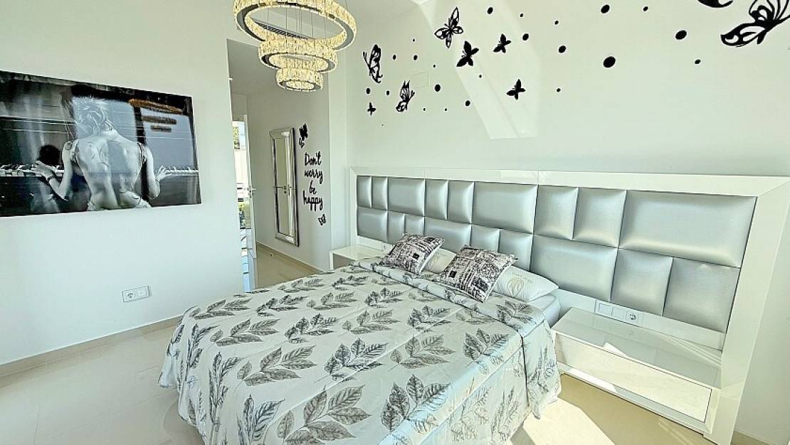 Venta - Chalet - San Miguel de Salinas - San Miguel de Salinas Centro