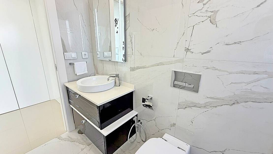 Venta - Chalet - San Miguel de Salinas - San Miguel de Salinas Centro