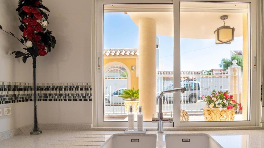 Venta - Chalet - San Miguel de Salinas - San Miguel de Salinas Centro