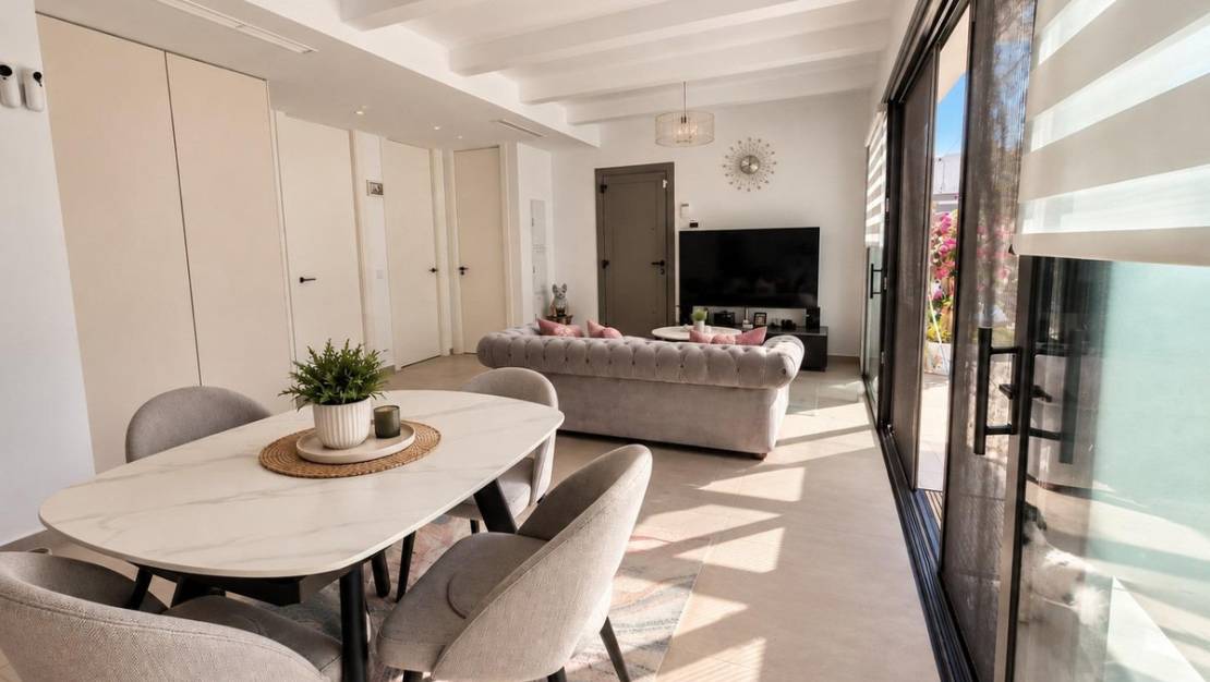 Venta - Chalet - San Miguel de Salinas - San Miguel de Salinas Centro