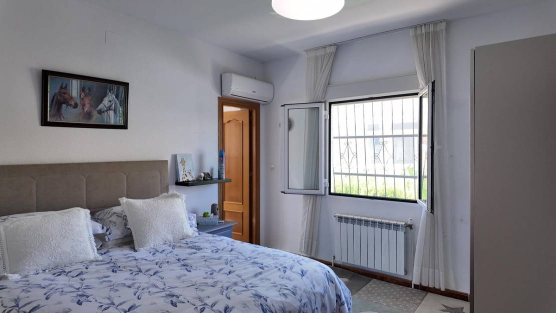 Venta - Chalet - San Miguel de Salinas - San Miguel de Salinas Centro