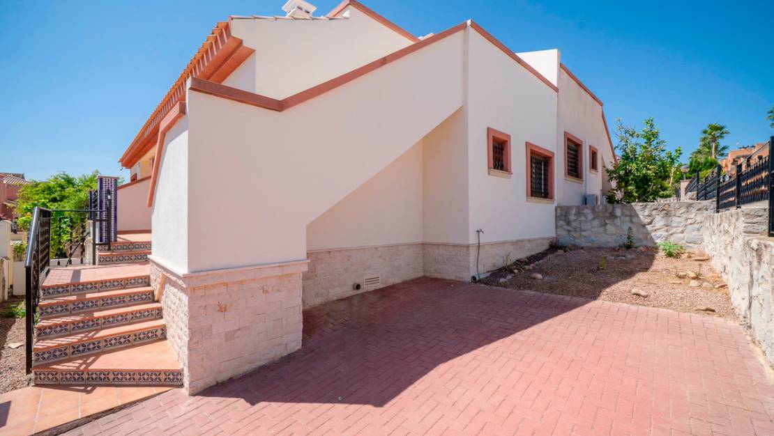 Venta - Chalet - San Miguel de Salinas - san miguel