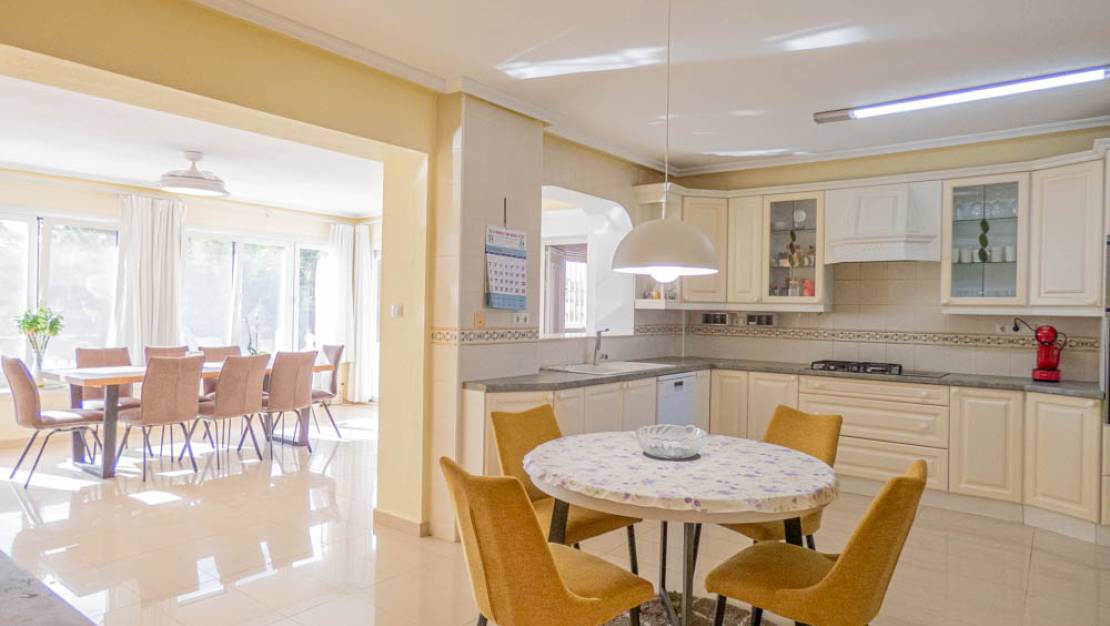 Venta - Chalet - San Miguel de Salinas