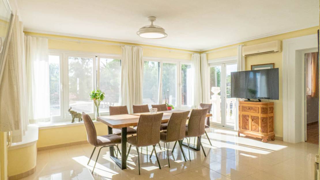 Venta - Chalet - San Miguel de Salinas