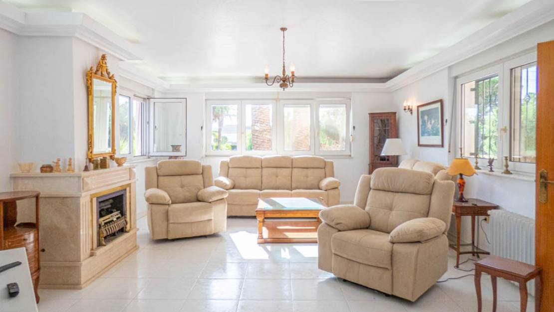 Venta - Chalet - San Miguel de Salinas