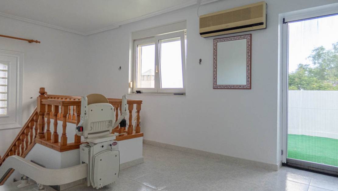 Venta - Chalet - San Miguel de Salinas