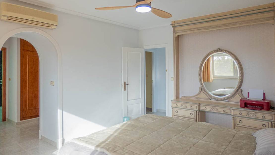 Venta - Chalet - San Miguel de Salinas