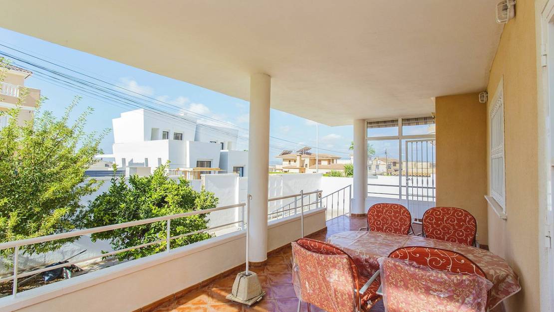 Venta - Chalet - Torrevieja - Aguas Nuevas