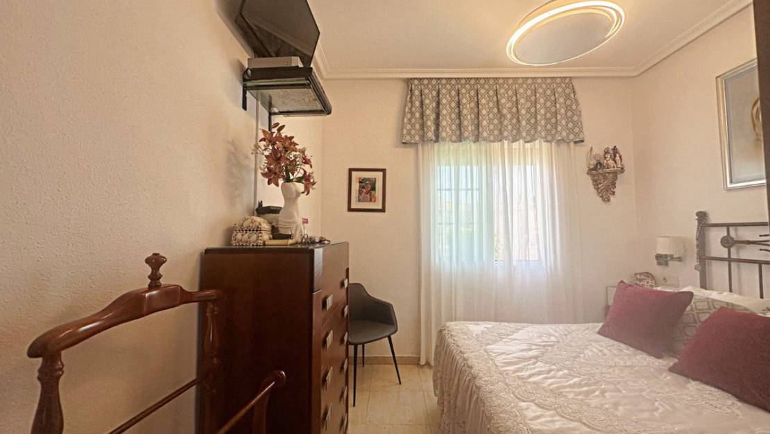Venta - Chalet - Torrevieja - Aguas Nuevas