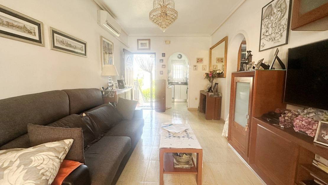 Venta - Chalet - Torrevieja - Aguas Nuevas