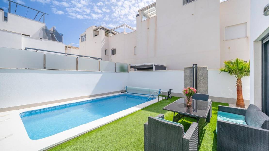 Venta - Chalet - Torrevieja - Aguas Nuevas