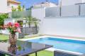 Venta - Chalet - Torrevieja - Aguas Nuevas