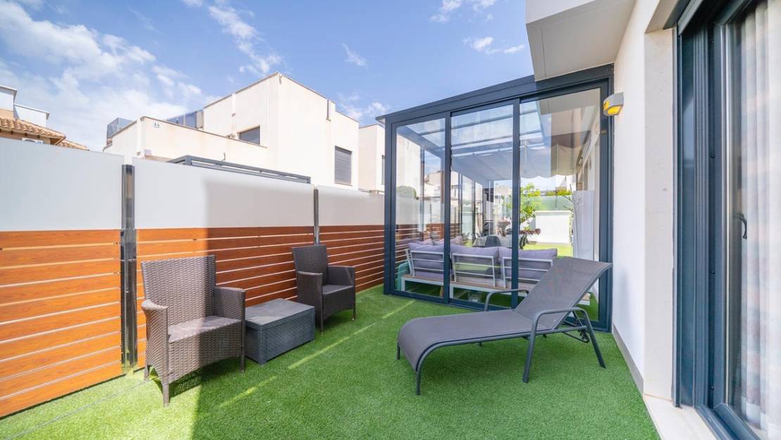 Venta - Chalet - Torrevieja - Aguas Nuevas