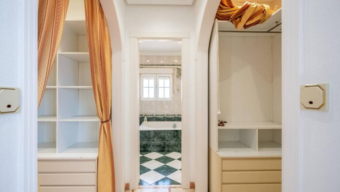 Venta - Chalet - Torrevieja - El chaparral