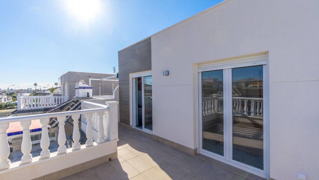 Venta - Chalet - Torrevieja - El chaparral