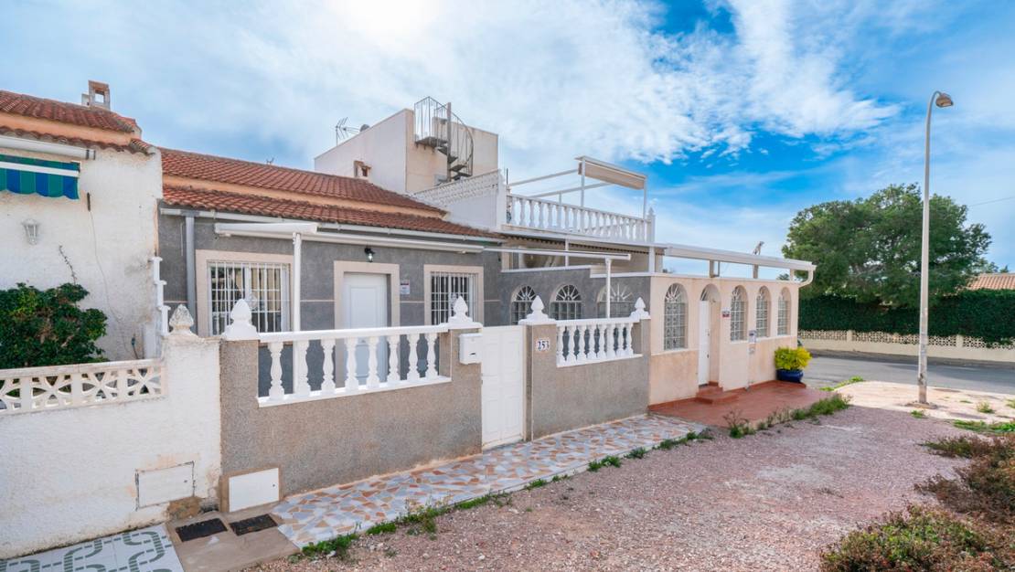 Venta - Chalet - Torrevieja - El chaparral