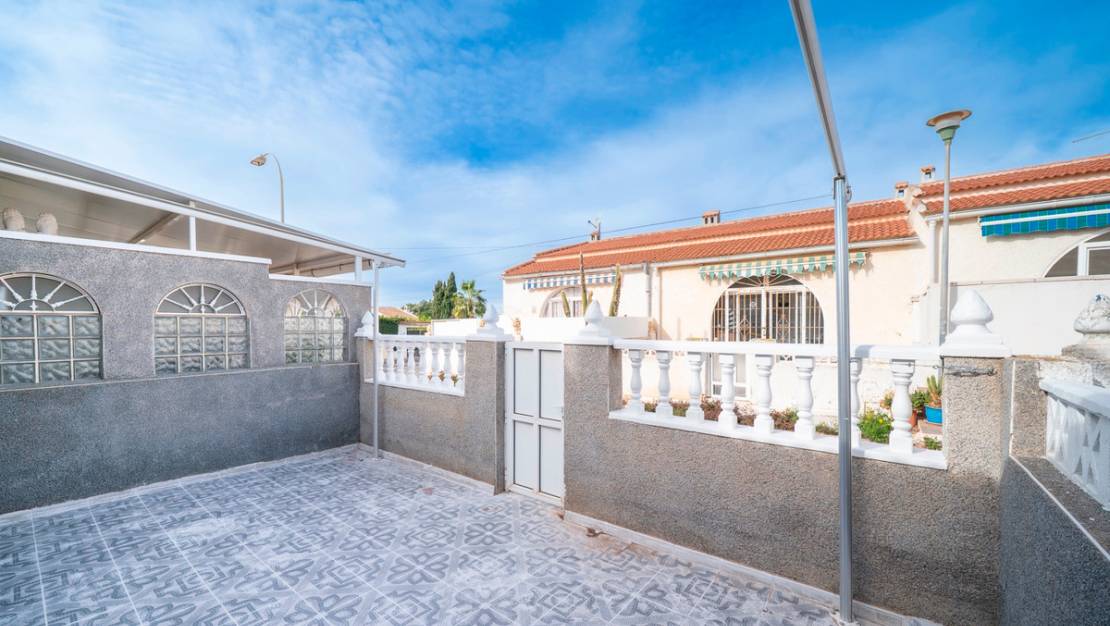 Venta - Chalet - Torrevieja - El chaparral