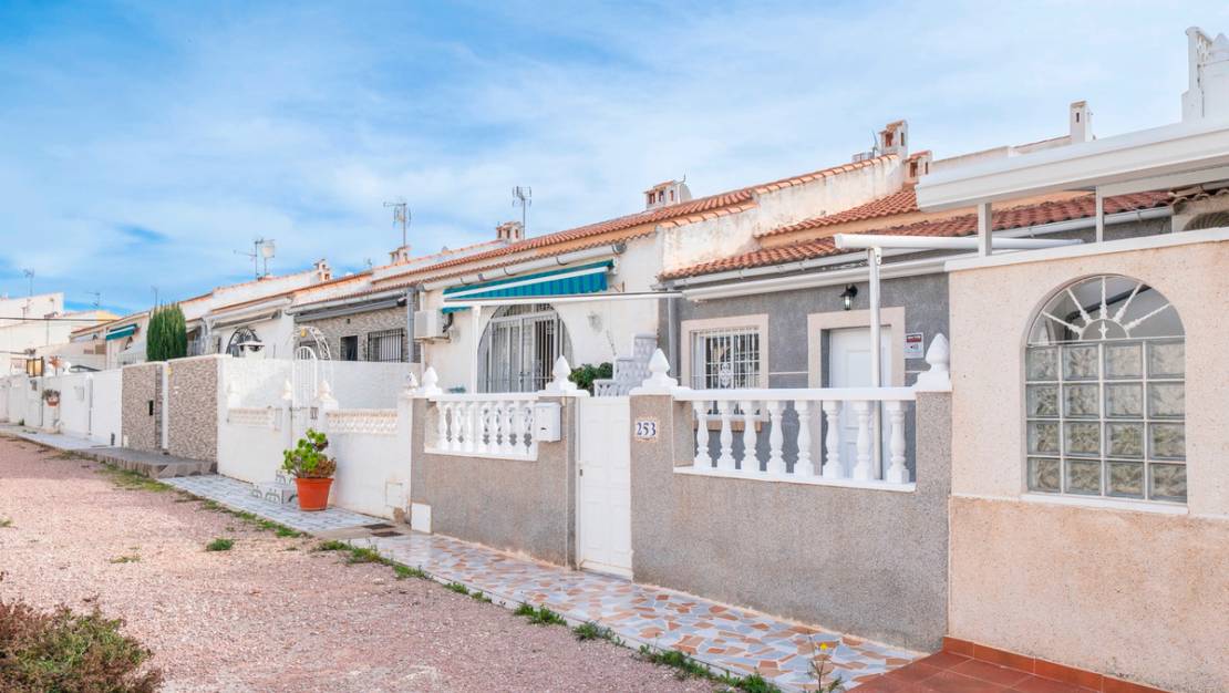 Venta - Chalet - Torrevieja - El chaparral