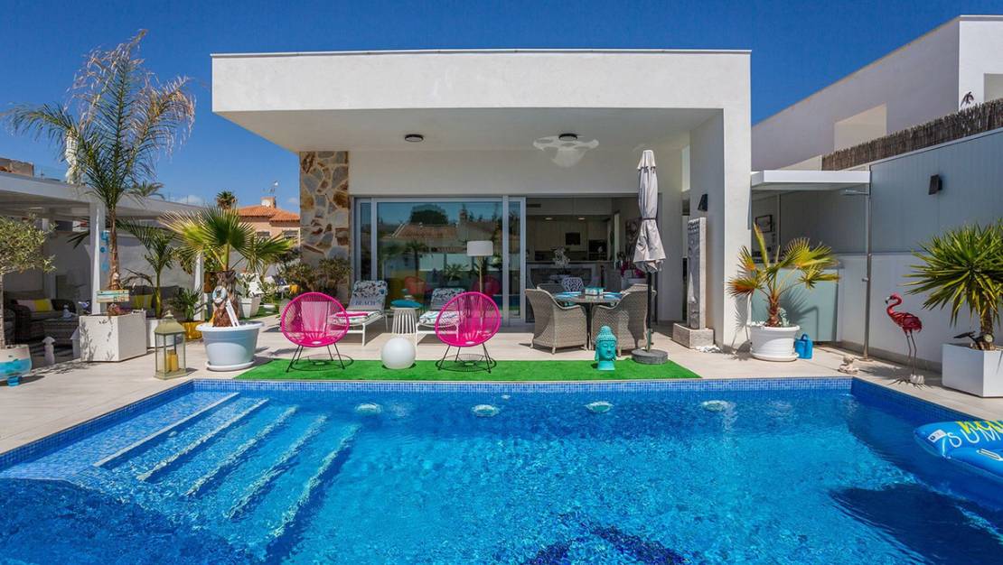 Venta - Chalet - Torrevieja - El chaparral