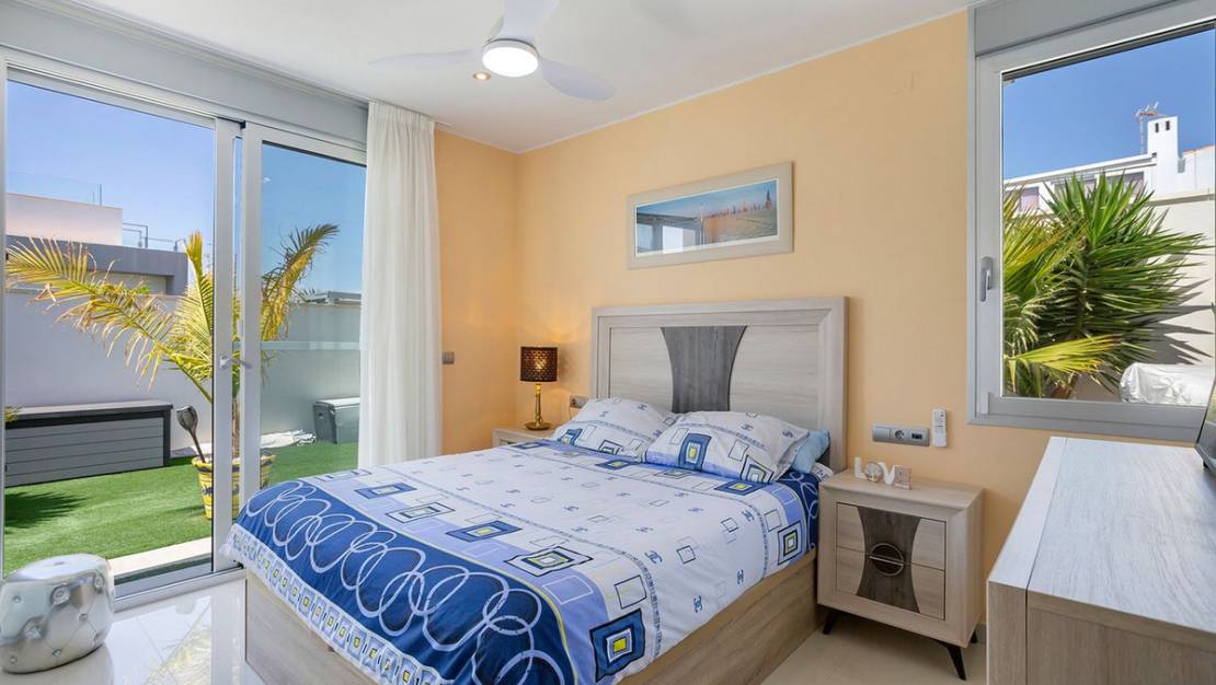 Venta - Chalet - Torrevieja - El chaparral
