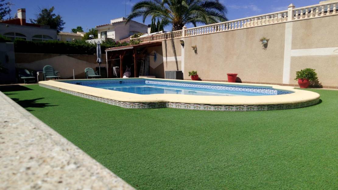 Venta - Chalet - Torrevieja - Eliseos playa