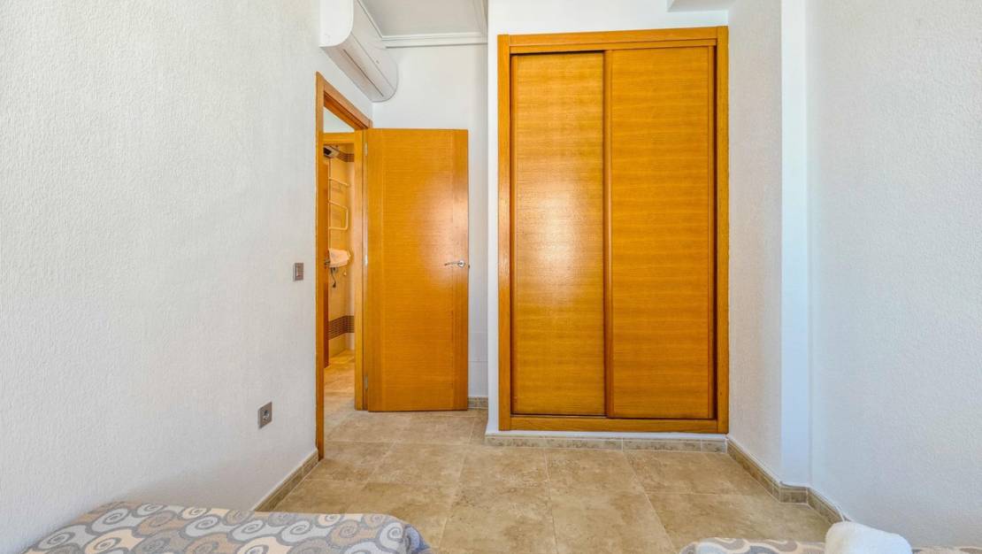 Venta - Chalet - Torrevieja - La Mata