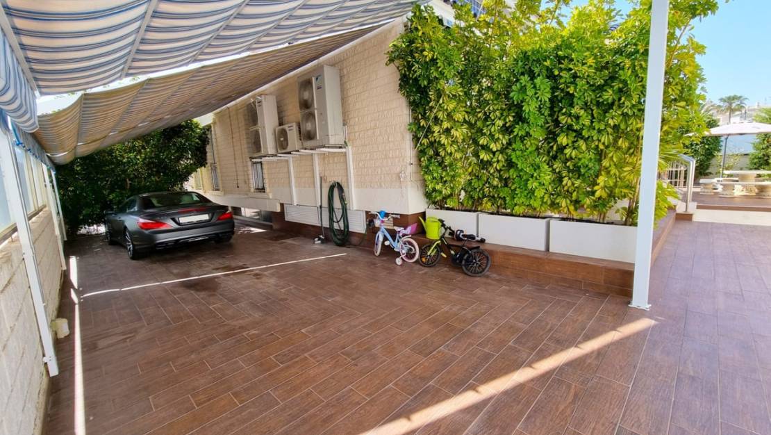 Venta - Chalet - Torrevieja - La Mata