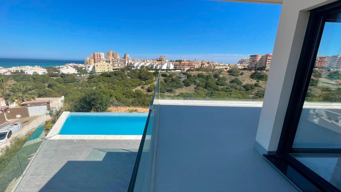 Venta - Chalet - Torrevieja - La Mata