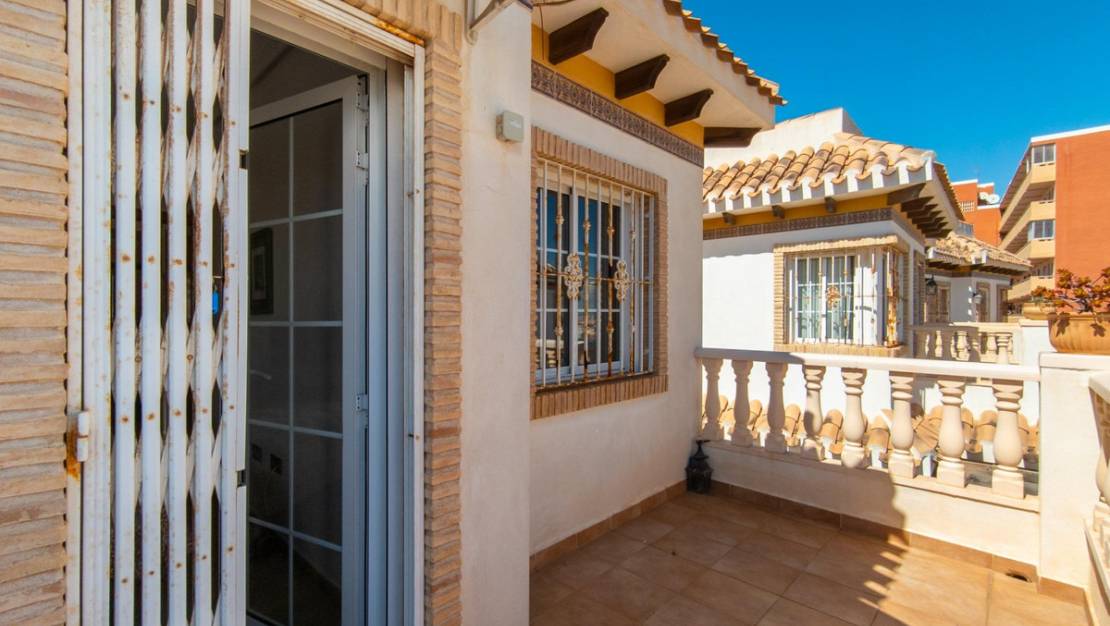Venta - Chalet - Torrevieja - La Mata
