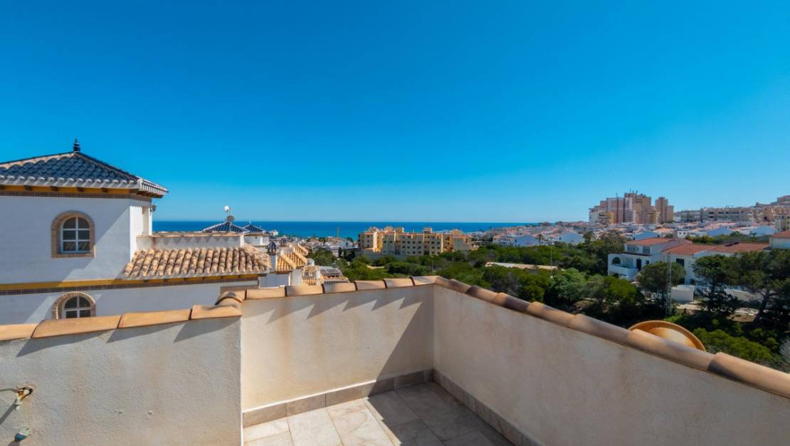 Venta - Chalet - Torrevieja - La Mata