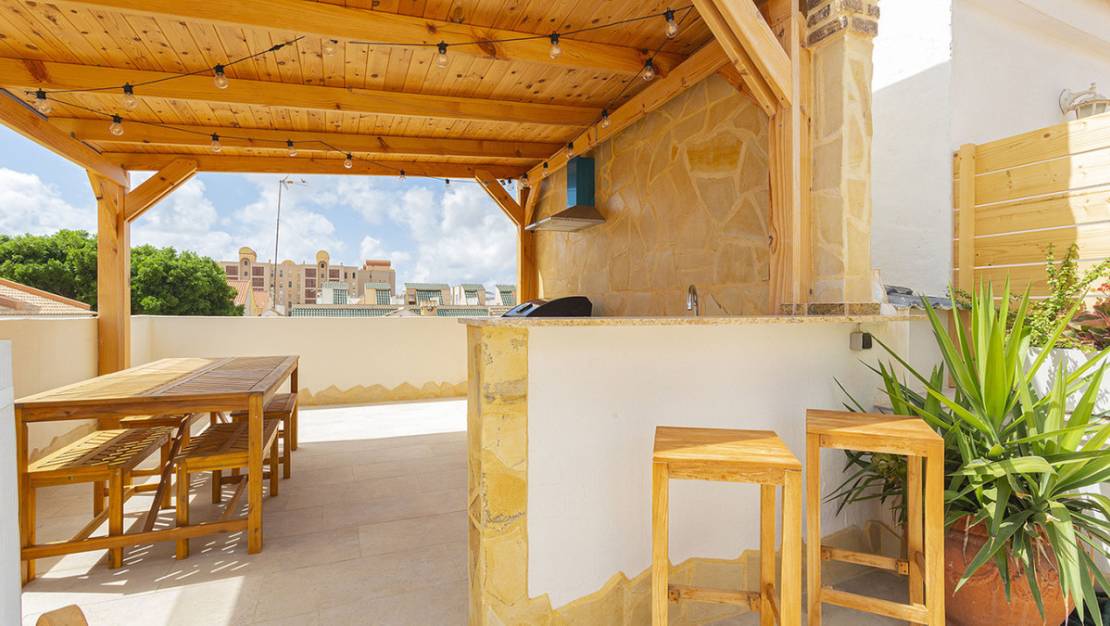 Venta - Chalet - Torrevieja - La Mata