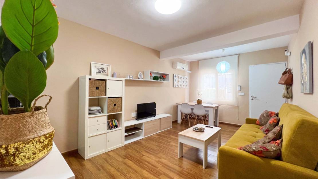 Venta - Chalet - Torrevieja - La Mata