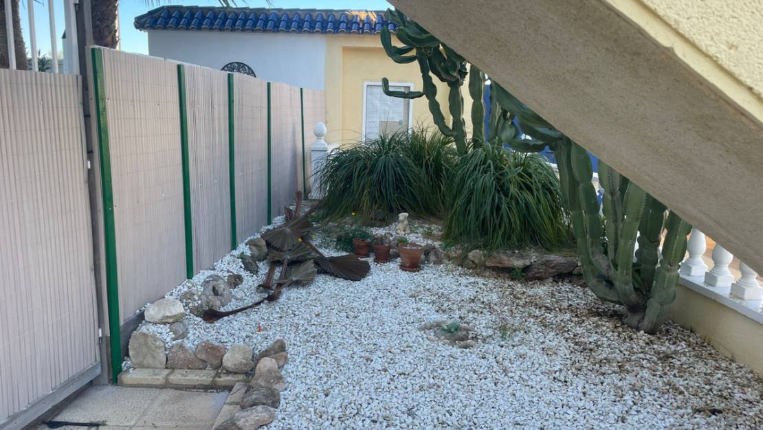 Venta - Chalet - Torrevieja - La Mata